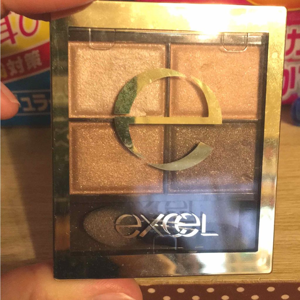 スキニーリッチシャドウ/excel/アイシャドウパレットを使ったクチコミ(3枚目)