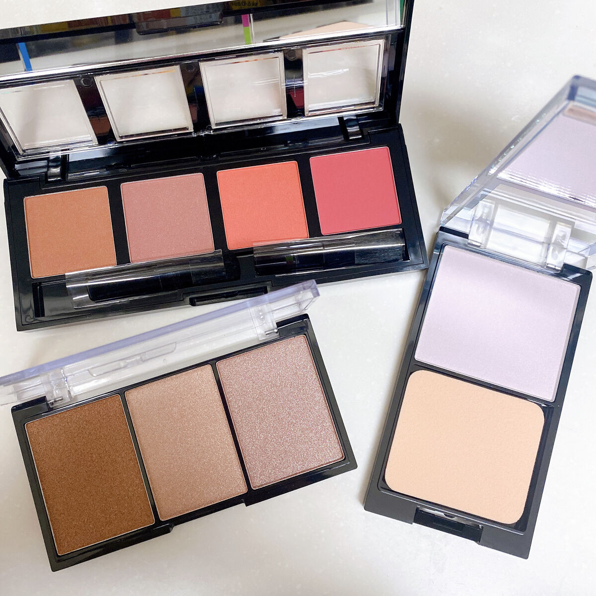 ステーショナリーコスメ クーピー柄 フェイスアップパウダーのクチコミ「\ステーショナリーコスメ クーピー柄 コスメ🎨/

クーピー柄 ハイライトカラーパレット

ク.....」（2枚目）