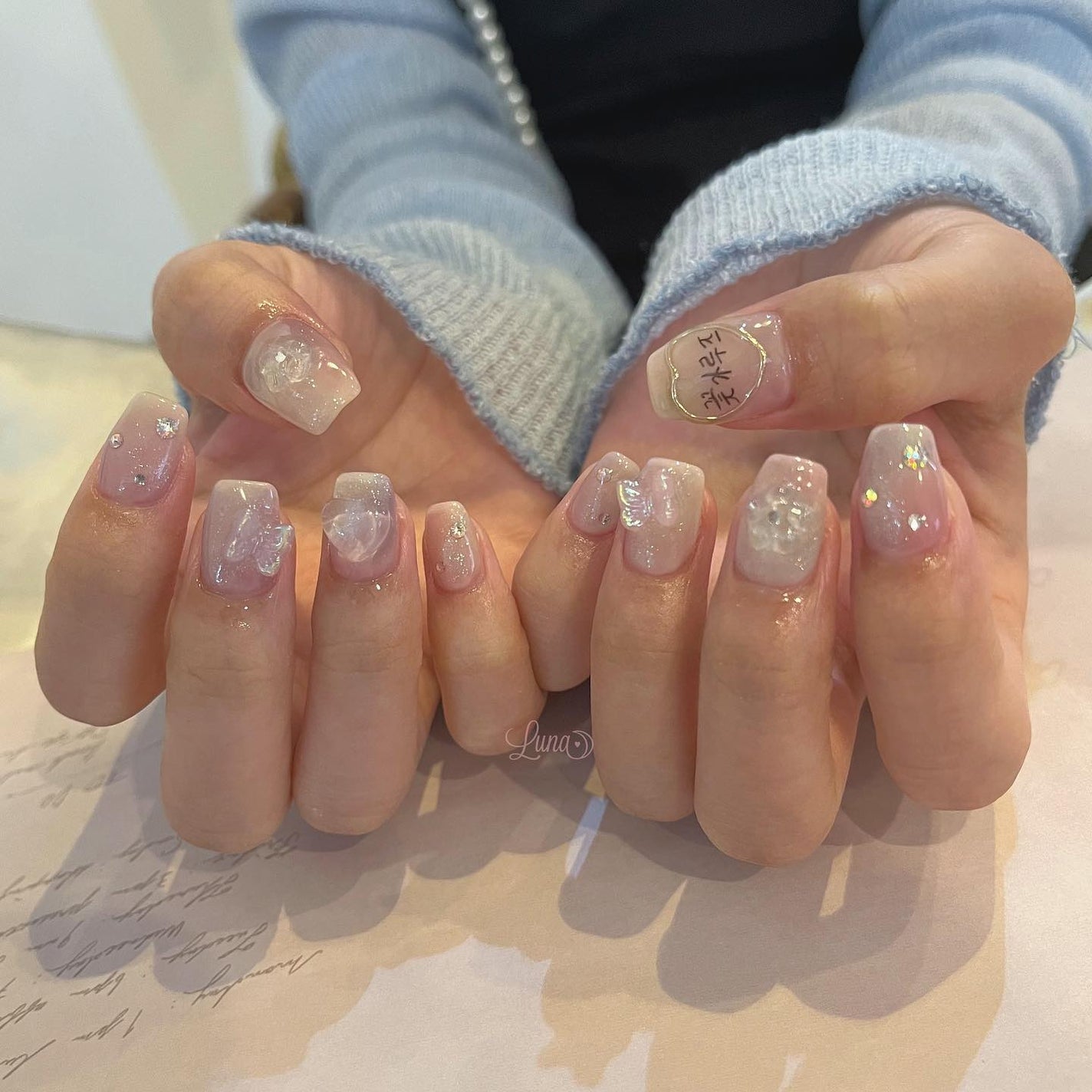 Iuna. Mizuki on LIPS 「.スペシャルプラン🤍#nail#nailstagram#gel..」(3枚目)