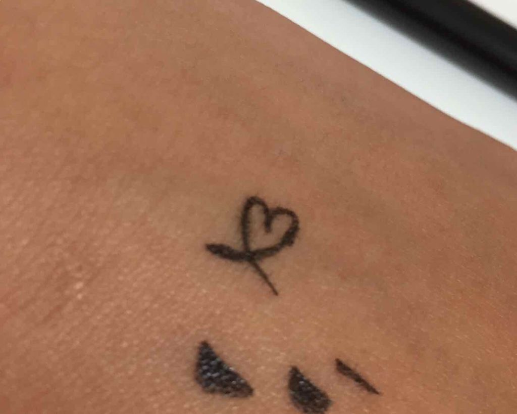 カンコレ リキッドアイライナー/DAISO/リキッドアイライナーを使ったクチコミ（3枚目）