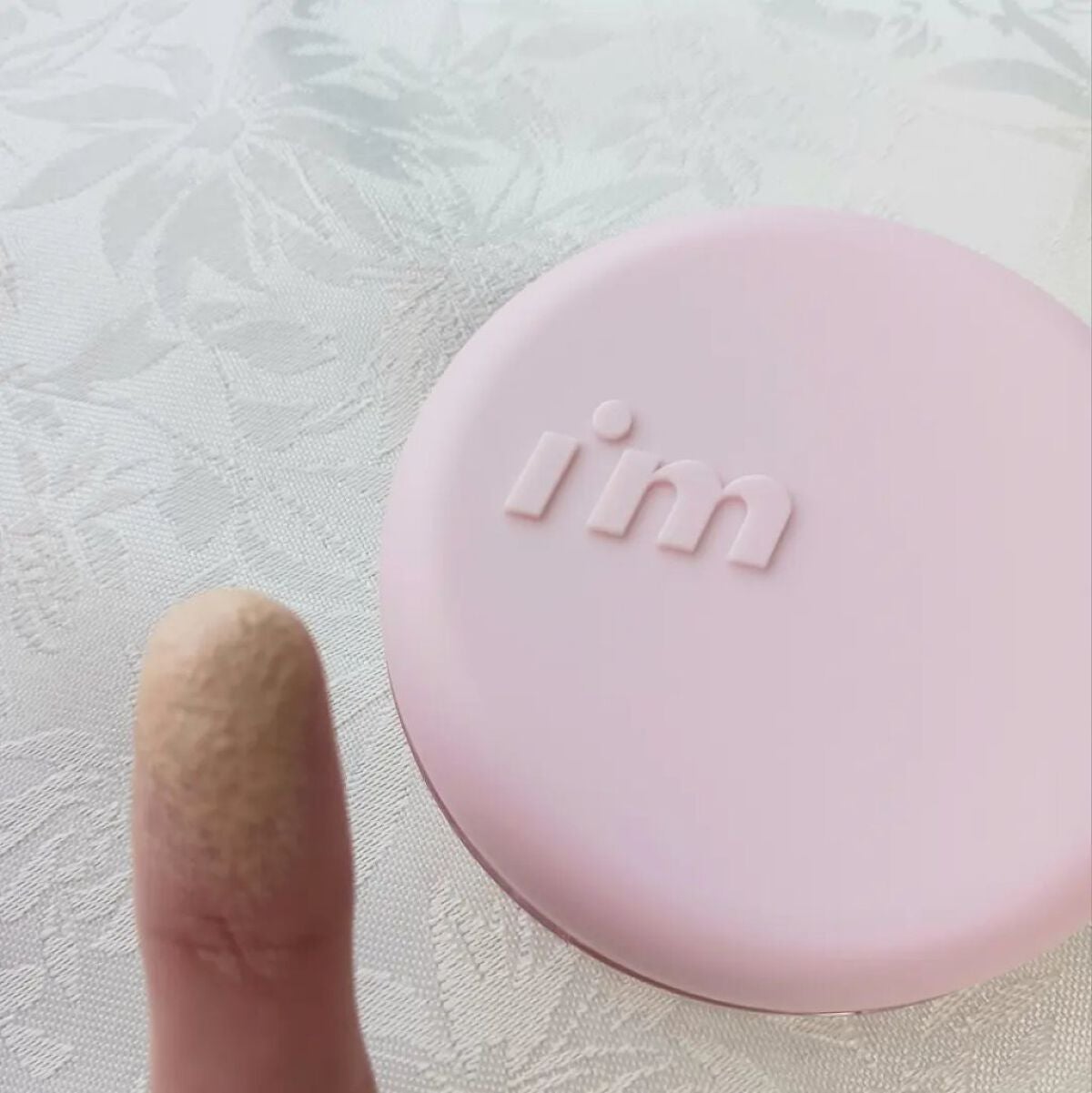 ワンダーベルベットラスティングクッション/i’m meme/クッションファンデーションを使ったクチコミ(5枚目)