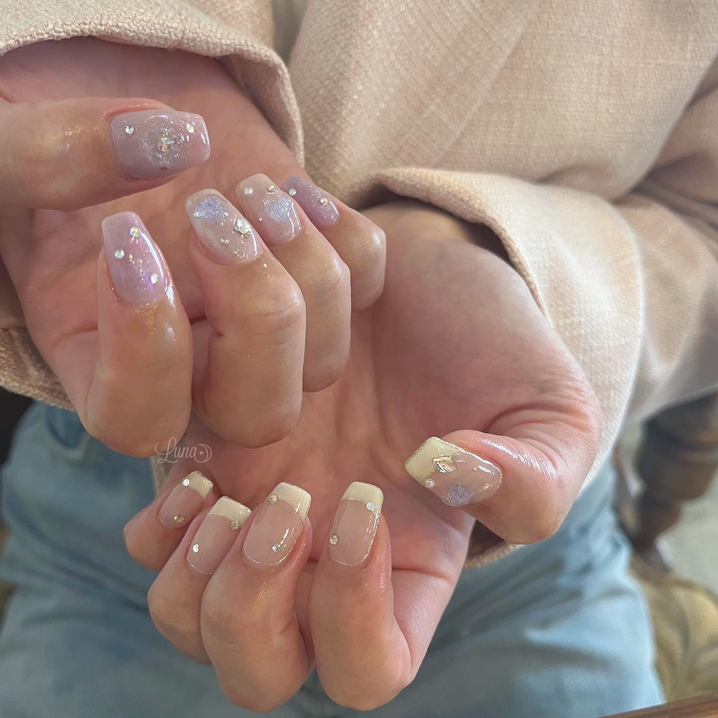 #ジェルネイル,#ワンカラーネイル,#ニュアンスネイル,#うるうるネイル,#ちゅるんネイル,#シンプルネイル,#パーツネイル,#透け感ネイル,#クリアネイル,#ぷっくりネイル,#ちぐはぐネイル,#韓国ネイル,#きらきらネイル,#うるつやネイル,#フレンチガーリーネイル,#ピンクネイル,#アイボリーネイル,#フレンチネイルのネイルデザイン