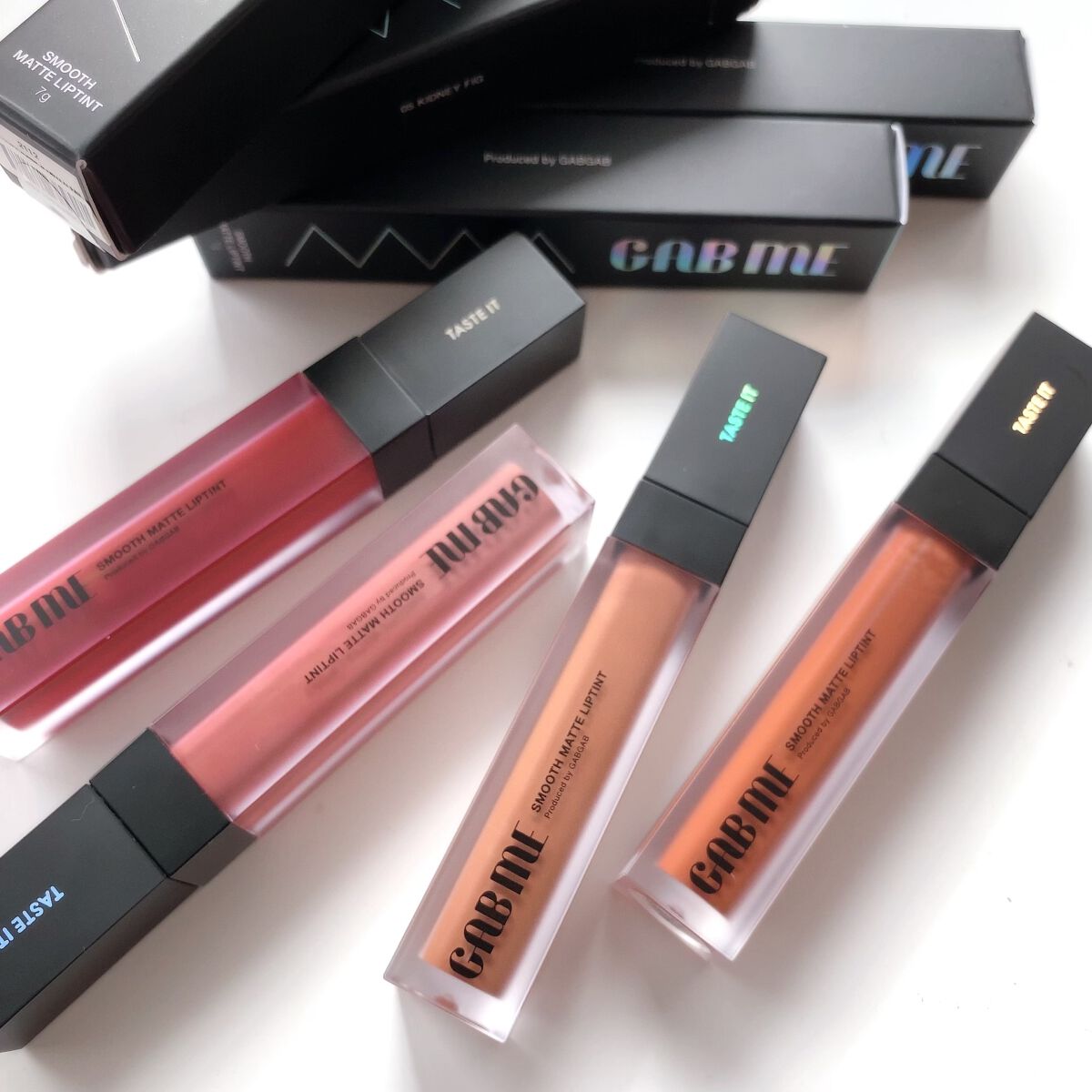 スムースマットリップティント 05 キドニーフィグ (スモーキーピンク)/GAB ME/リップティントを使ったクチコミ（1枚目）