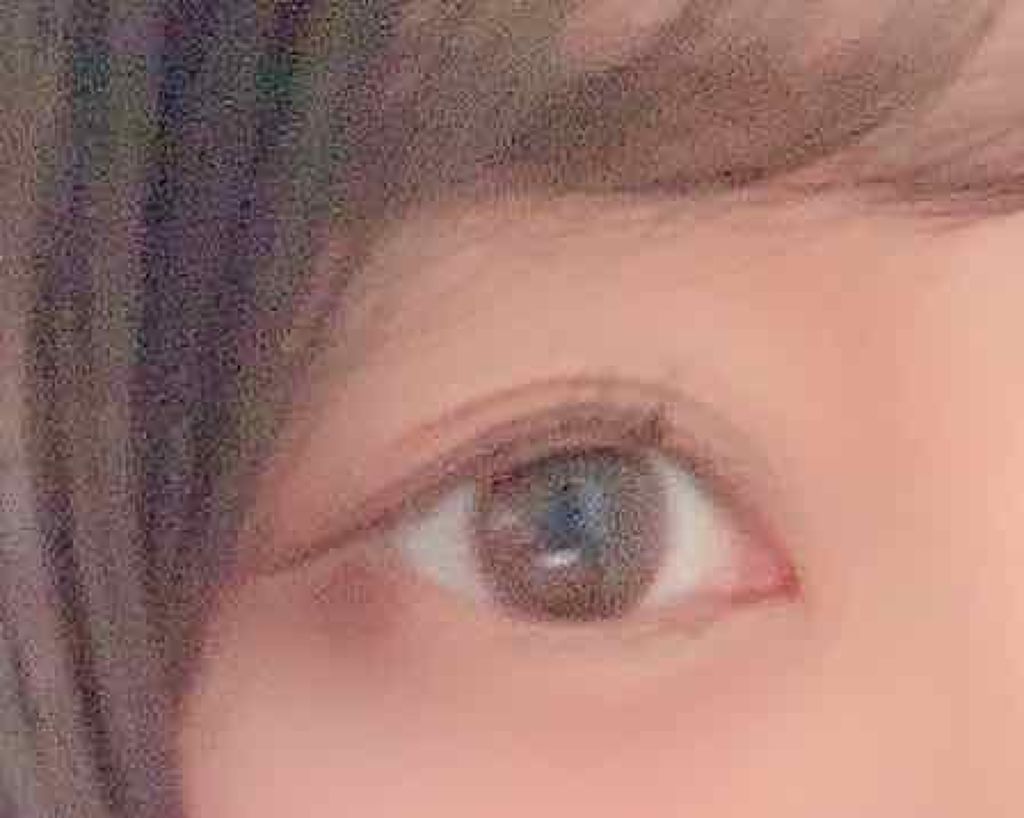 エルージュ 2weeks/éRouge/２週間（２WEEKS）カラコンを使ったクチコミ（1枚目）