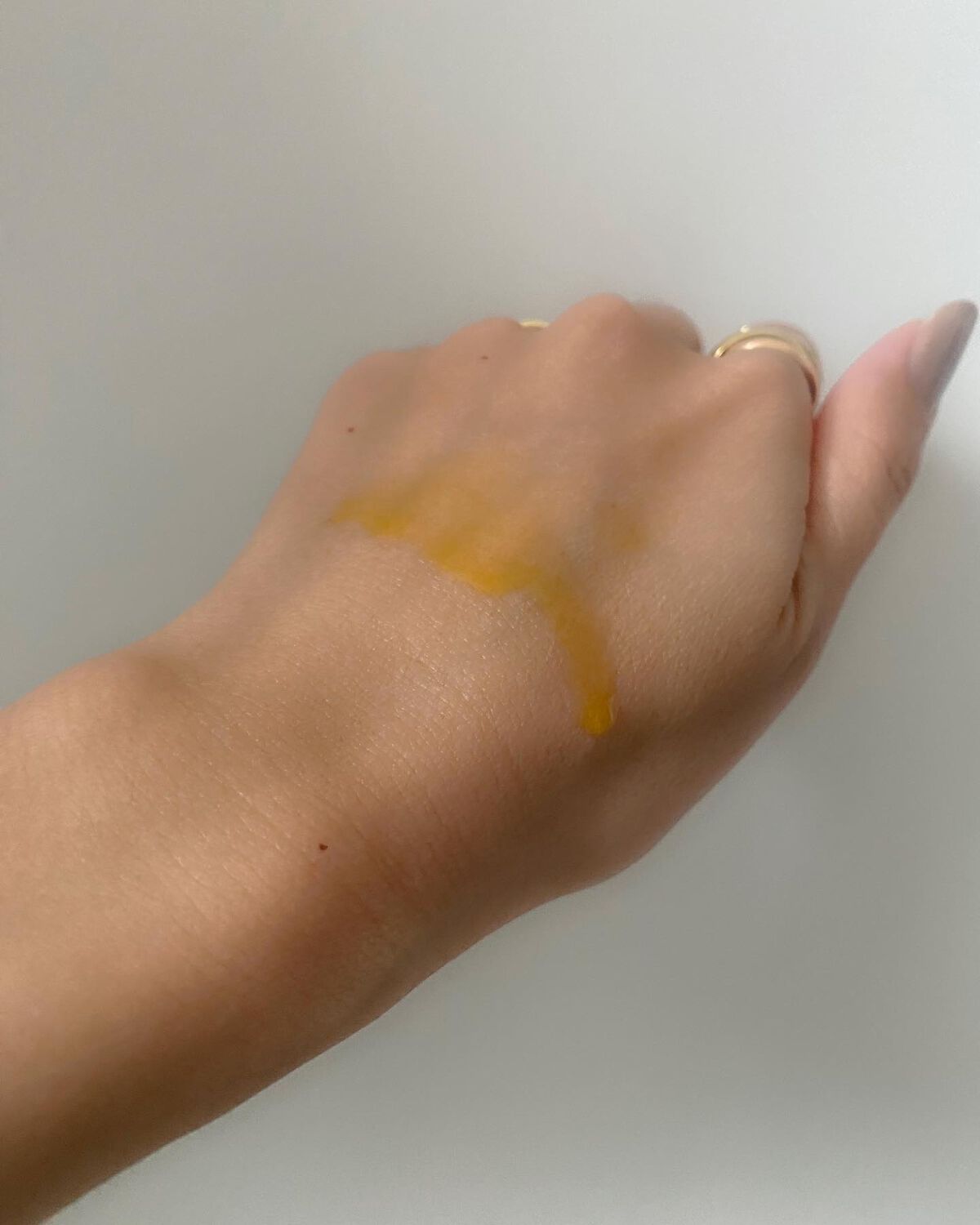 アイーナハイビスカスオイル/Aina/フェイスオイルを使ったクチコミ(4枚目)