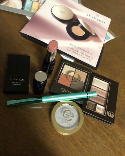 シャイニーシャドウ N/excel/単色アイシャドウを使ったクチコミ(1枚目)