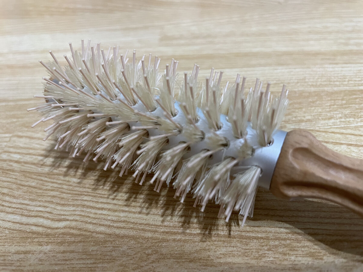 ロールブラシ/HAUM/ヘアブラシを使ったクチコミ（2枚目）