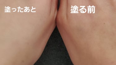 サンカットR ライトアップUV エッセンス

SPF50+、PA++++の日焼け止め美容液です。
光拡散パールが入っていて、塗布後はつやがある肌に見えました。
いまのところキシキシせずクリアフローラルのいい香りで気に入りました！の画像 その2