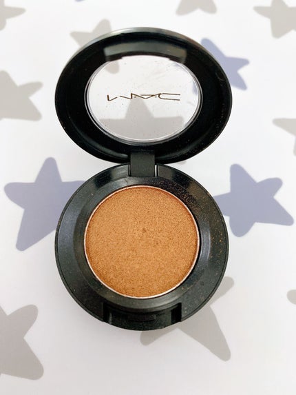 スモール アイシャドウ アンバー ライト/M・A・C/単色アイシャドウを使ったクチコミ(1枚目)