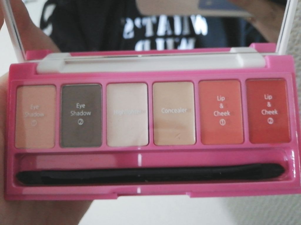 A’pieu リラックマ ミニメイクアップボックス