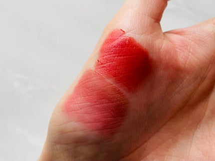 デイリームードマットリキッド/nuegray/リップグロスを使ったクチコミ(3枚目)