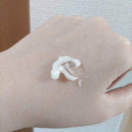 フリーリア 薬用リンクルホワイトセラムE/コープ/美容液を使ったクチコミ(3枚目)