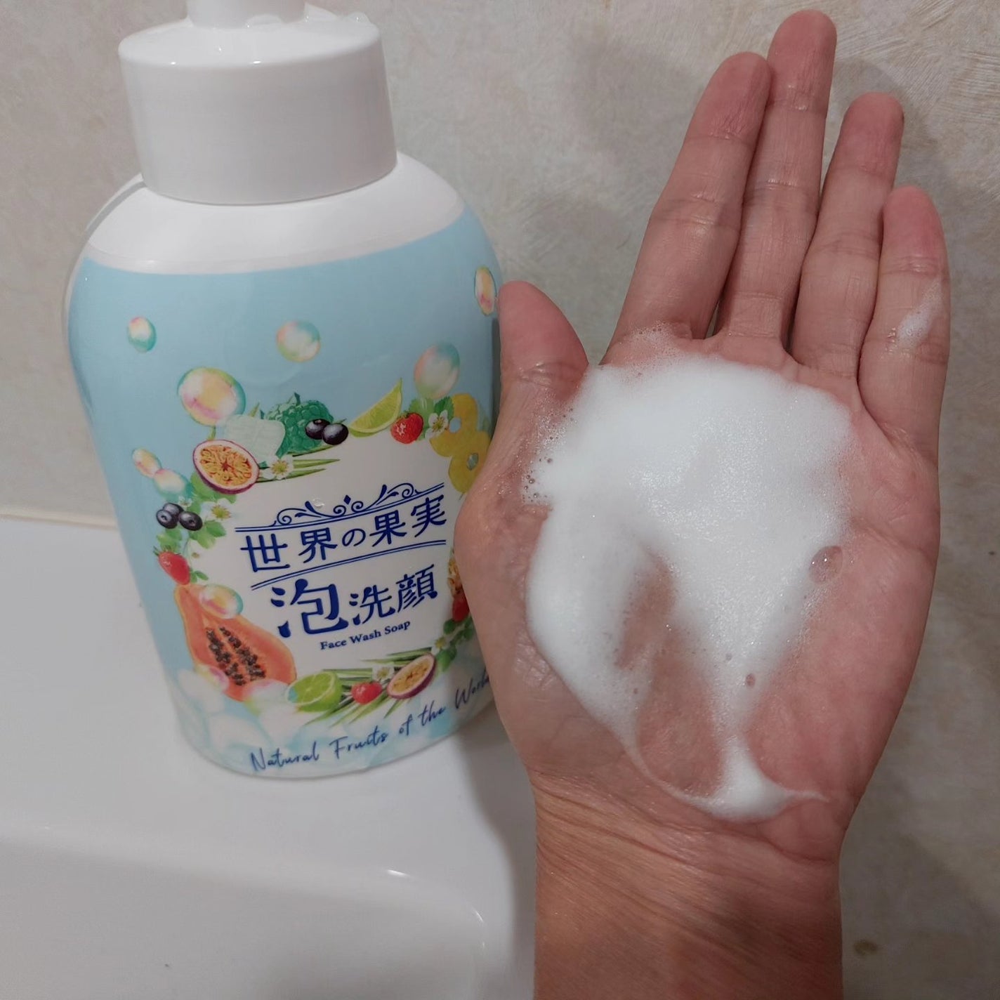 世界の果実 すっきり泡洗顔/世界の果実/泡洗顔を使ったクチコミ(3枚目)