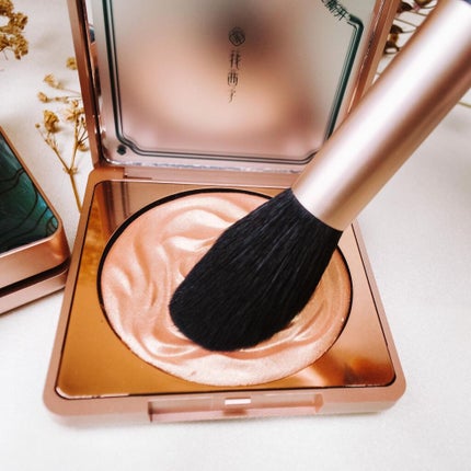 双花彫刻 ハイライト/花西子/パウダーハイライトを使ったクチコミ(5枚目)