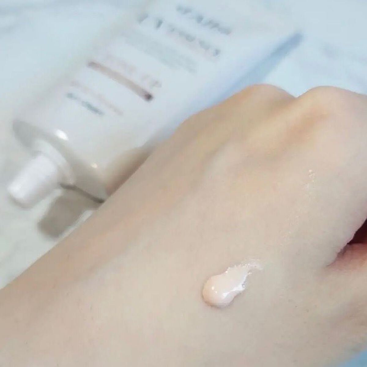 ダルバ ホワイトトリュフファーストスプレーセラム/ダルバ/ミスト状化粧水を使ったクチコミ（3枚目）