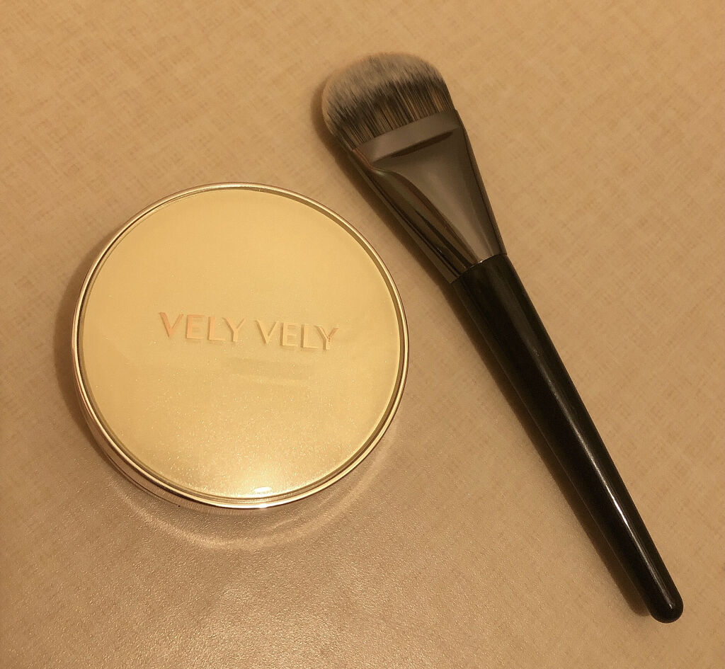 はちみつツヤ肌クッションファンデ/VELY VELY/クッションファンデーションを使ったクチコミ（1枚目）
