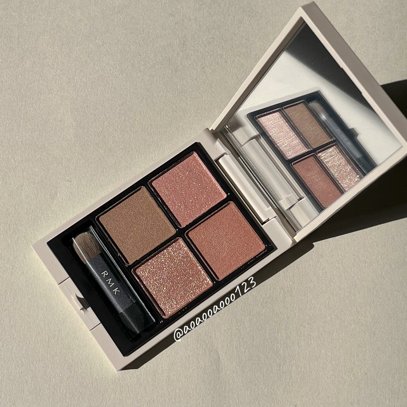 RMK シンクロマティック アイシャドウパレット/RMK/アイシャドウパレットを使ったクチコミ(1枚目)
