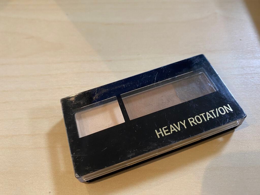 ナチュラルパウダーアイブロウ/ヘビーローテーション/パウダーアイブロウを使ったクチコミ(2枚目)