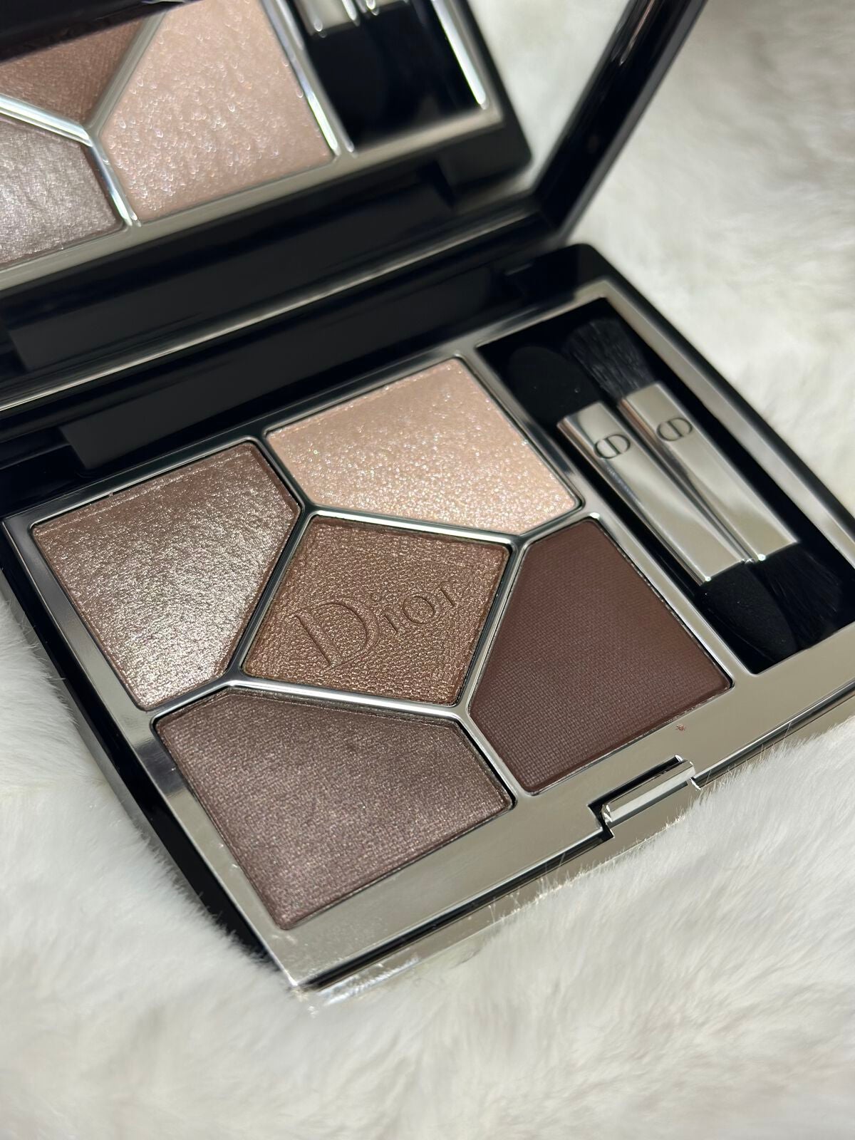 西西é
±ð on LIPS ãDiroã¢ã€ã·ã£ããŒ#667ãšãŠãç¹å¥ãªè²..ãïŒ4æç®ïŒ