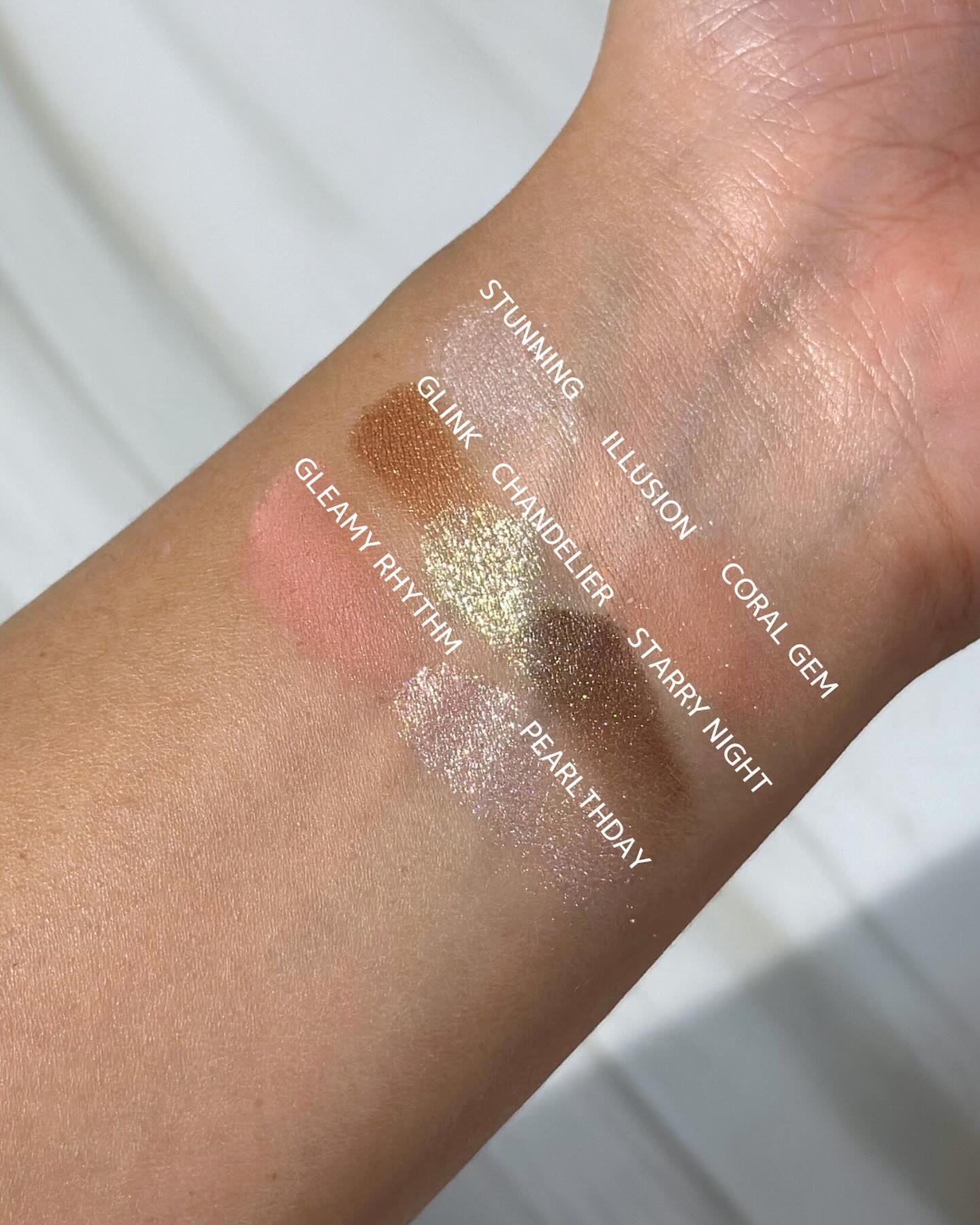 シャンデリアエディション(アイシャドウ/リップグロス) リップグロス　グレイシア(シャンデリア)/espoir/メイクアップキットを使ったクチコミ（3枚目）