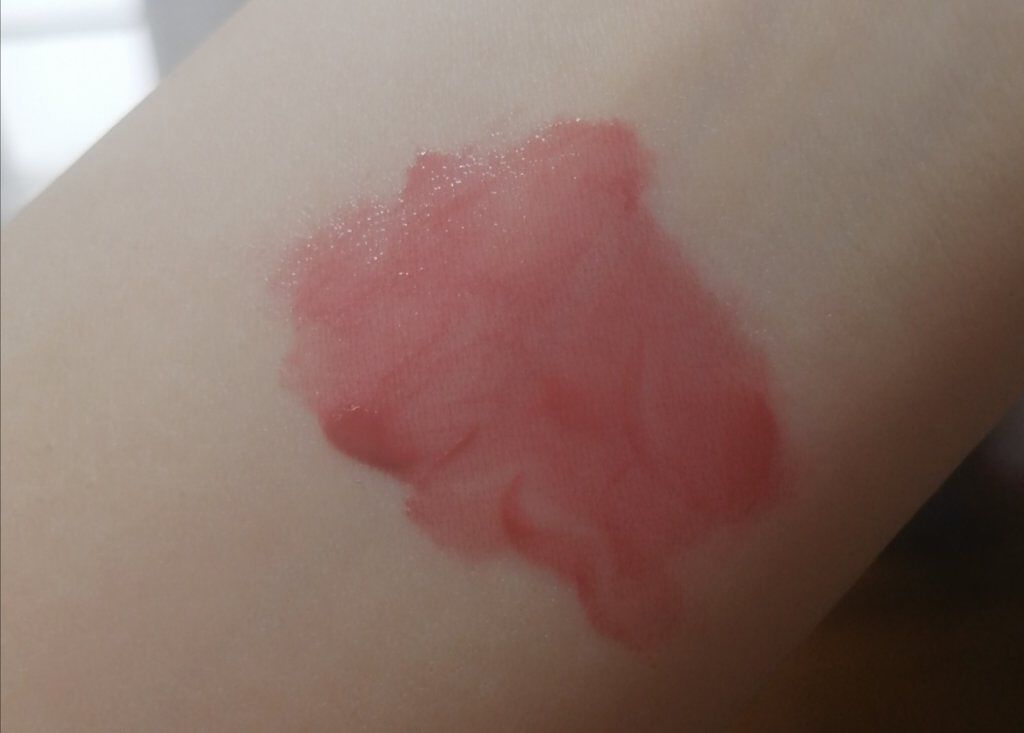ジューシーラスティングティント/rom&nd/リップティントを使ったクチコミ(3枚目)