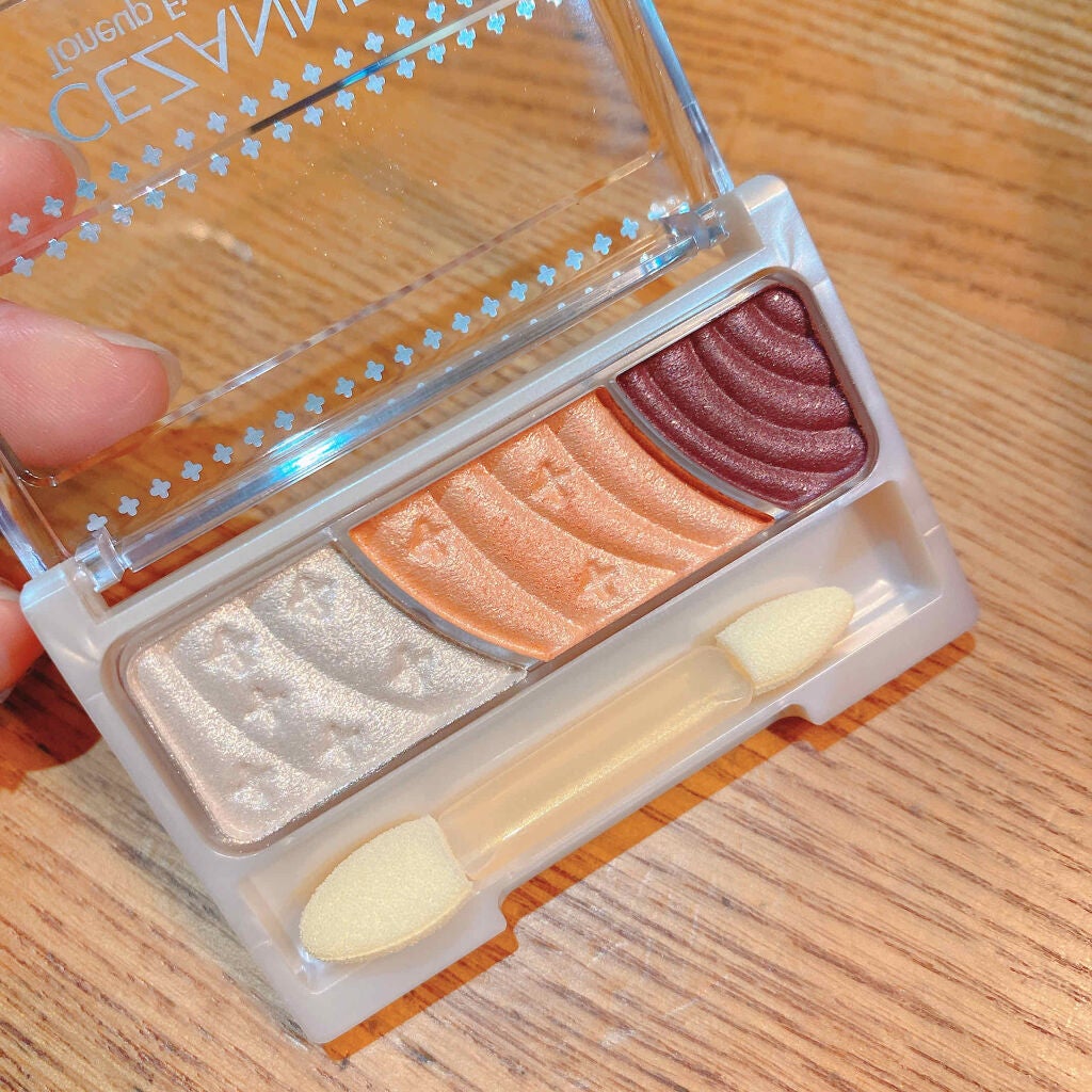 トーンアップアイシャドウ/CEZANNE/アイシャドウパレットを使ったクチコミ(2枚目)