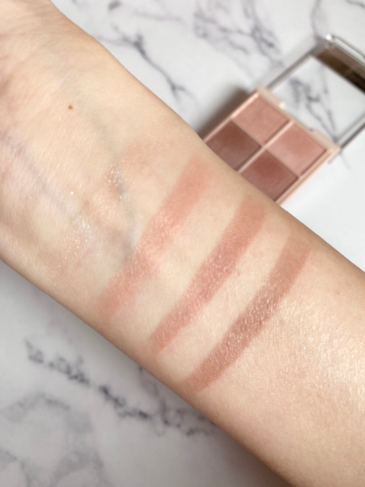 シルキースフレアイズ(マットタイプ)/キャンメイク/アイシャドウパレットを使ったクチコミ(4枚目)