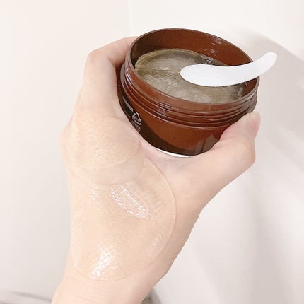 P.CALM レチノーラゲンアンプルパッドのクチコミ「形が2種類の目元パックꪔ̤̮
P.CALMレチノーラゲンアンプルパッド
ジェルっぽいテク.....」(1枚目)