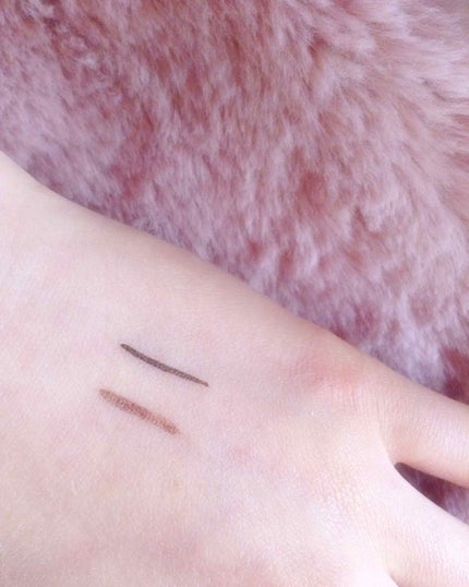 エスポルールカラーアイライナー/エスポルール/リキッドアイライナーを使ったクチコミ(2枚目)