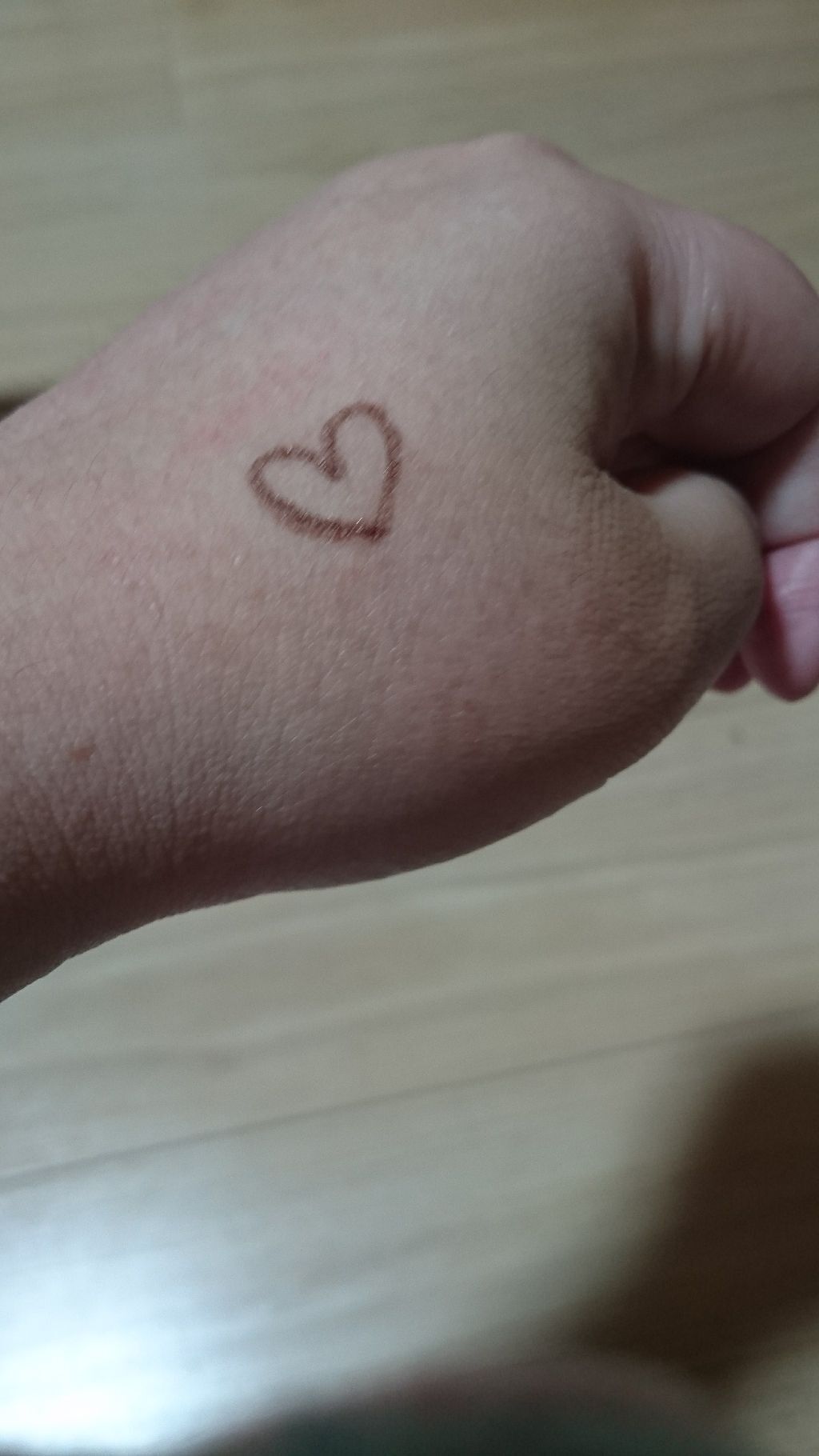 モテライナー リキッド/UZU BY FLOWFUSHI/リキッドアイライナーを使ったクチコミ（2枚目）