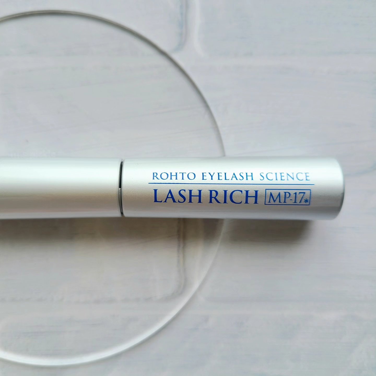 ラッシュリッチアイラッシュセラム/ロート製薬/まつげ美容液を使ったクチコミ（2枚目）