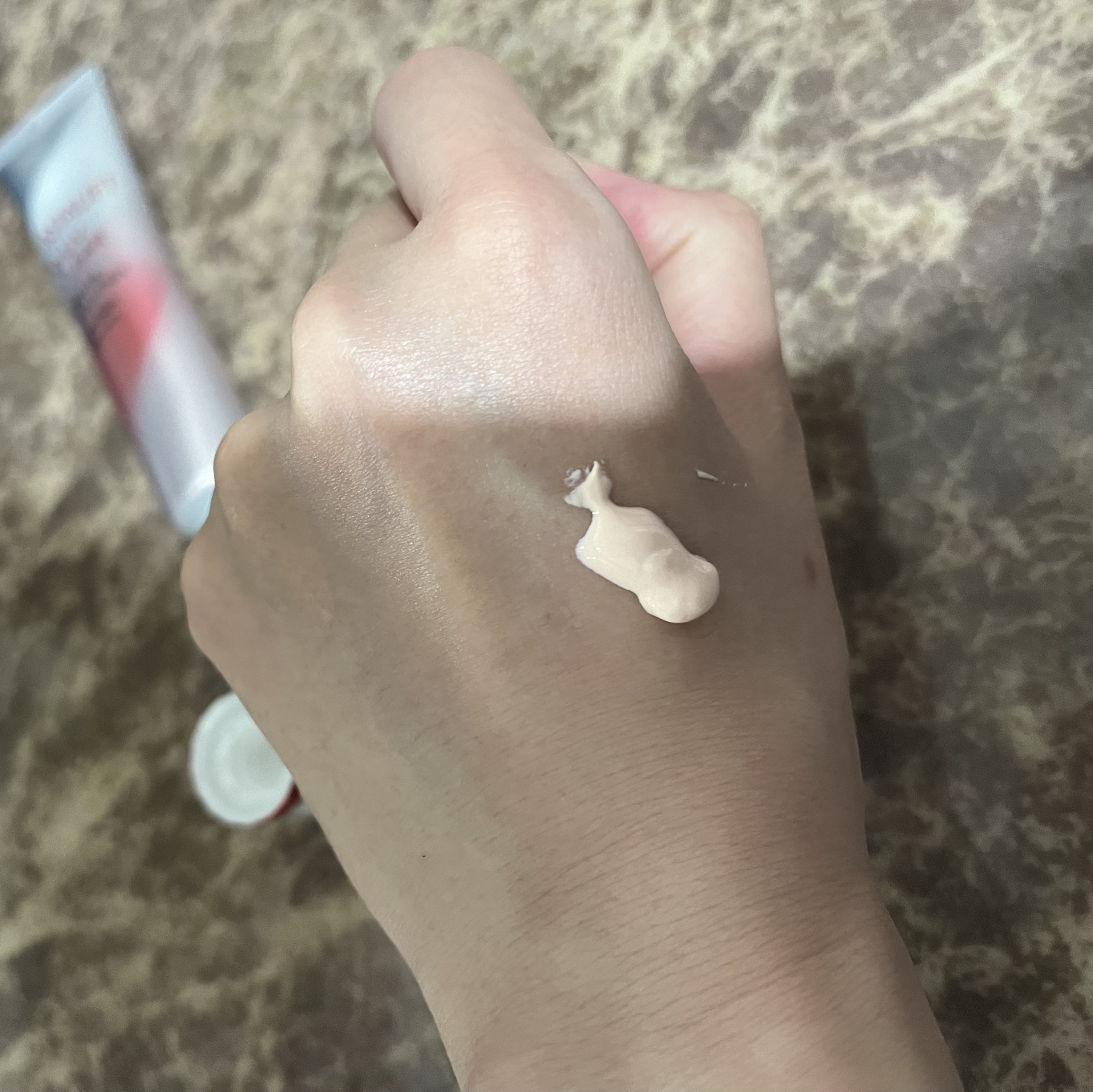 D-UVクリア ホワイトソリューション/アスタリフト/日焼け止めクリームを使ったクチコミ（2枚目）