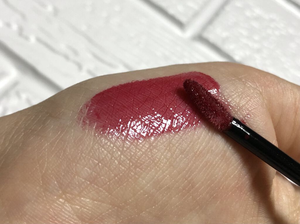 ミネラルリッププランパー ディープ ドレスレッド/エトヴォス/リッププランパーを使ったクチコミ（2枚目）