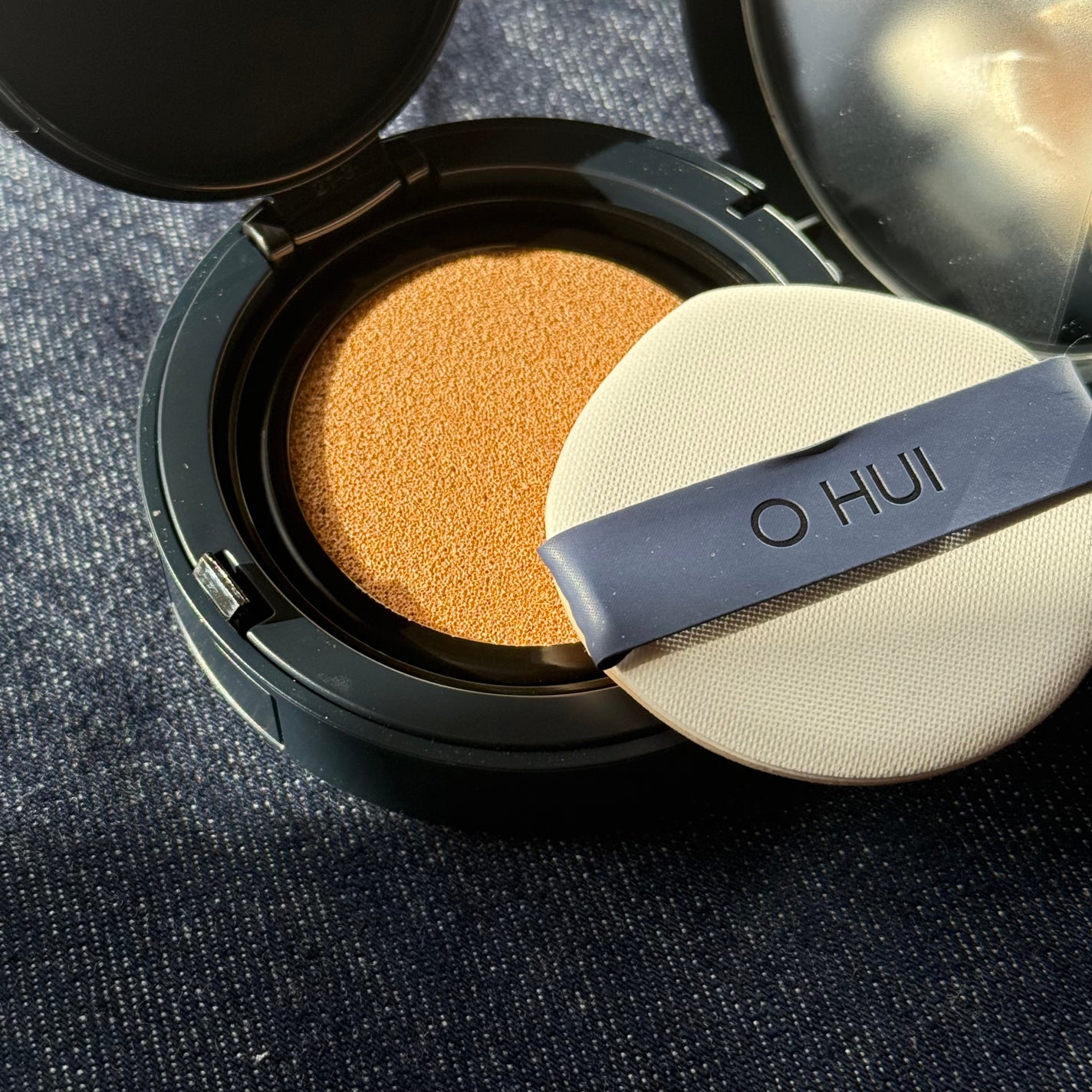 アルティメットフィット ロングウェアデニムクッション/OHUI/クッションファンデーションを使ったクチコミ(3枚目)