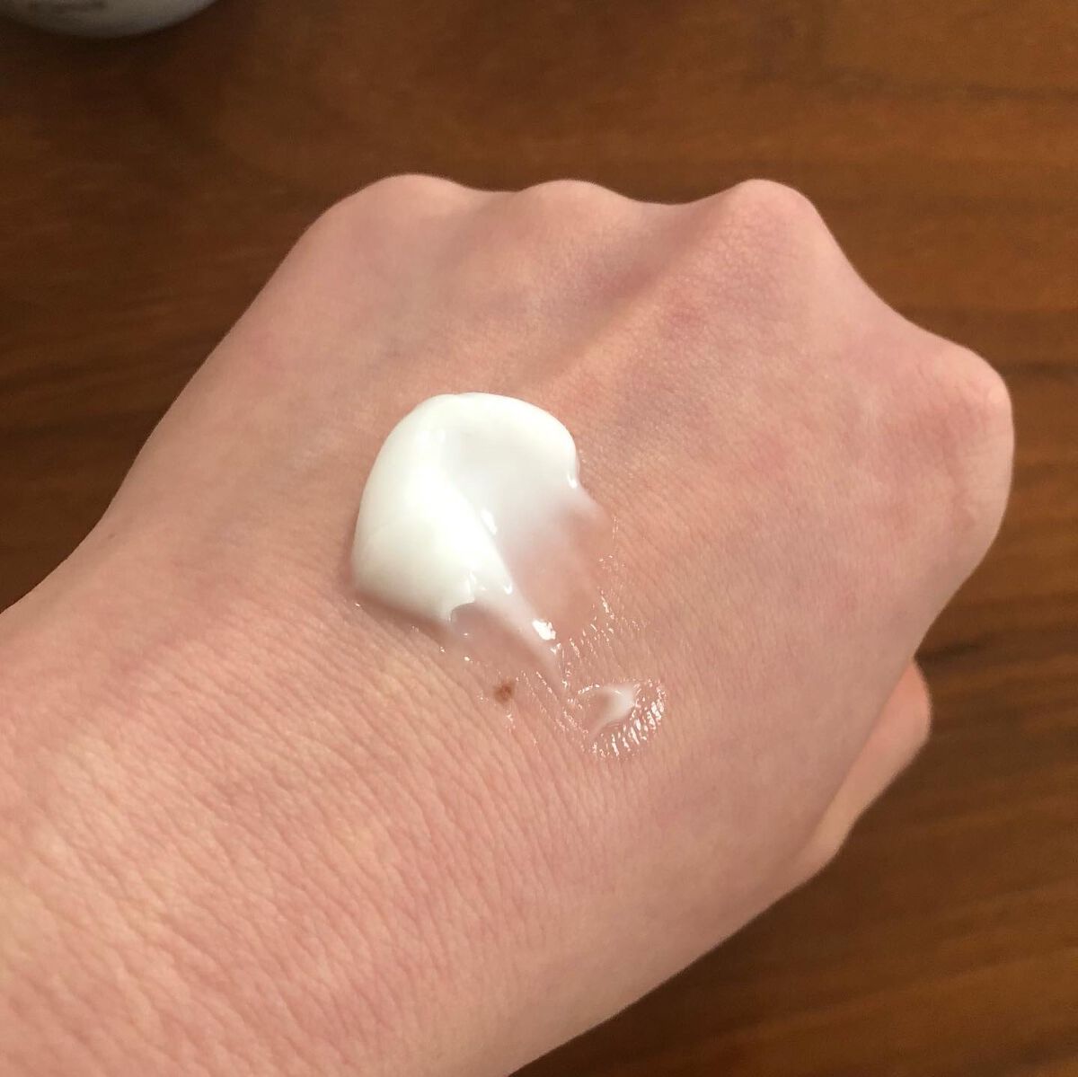 パーフェクトワン 薬用ホワイトニングジェル/パーフェクトワン/オールインワン化粧品を使ったクチコミ(4枚目)