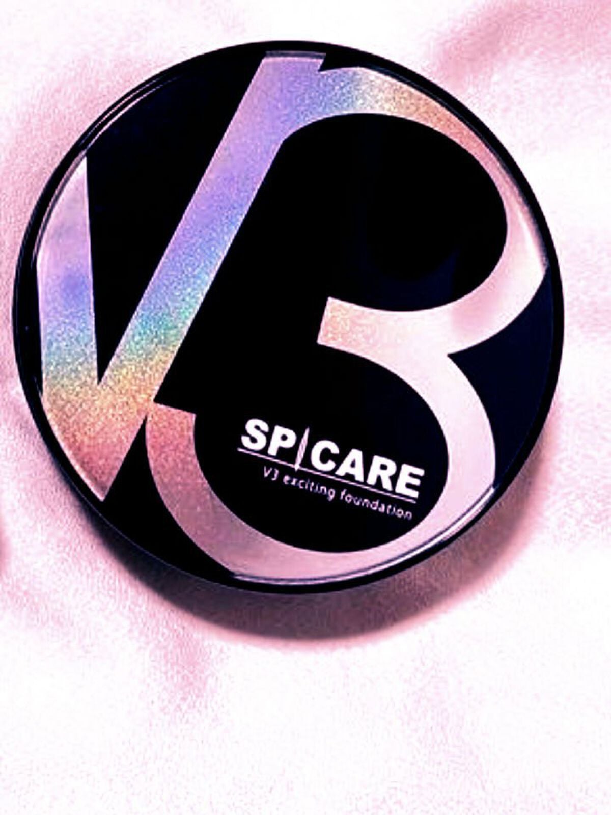 ゆにゃ on LIPS 「圧倒的ツヤ…!!肌荒れも飛ばしてくれるくらい光ってくれます♪マ..」(1枚目)