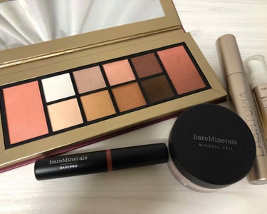 プレミアム メイクアップ ホリデー キット 2019/bareMinerals/メイクアップキットを使ったクチコミ（1枚目）