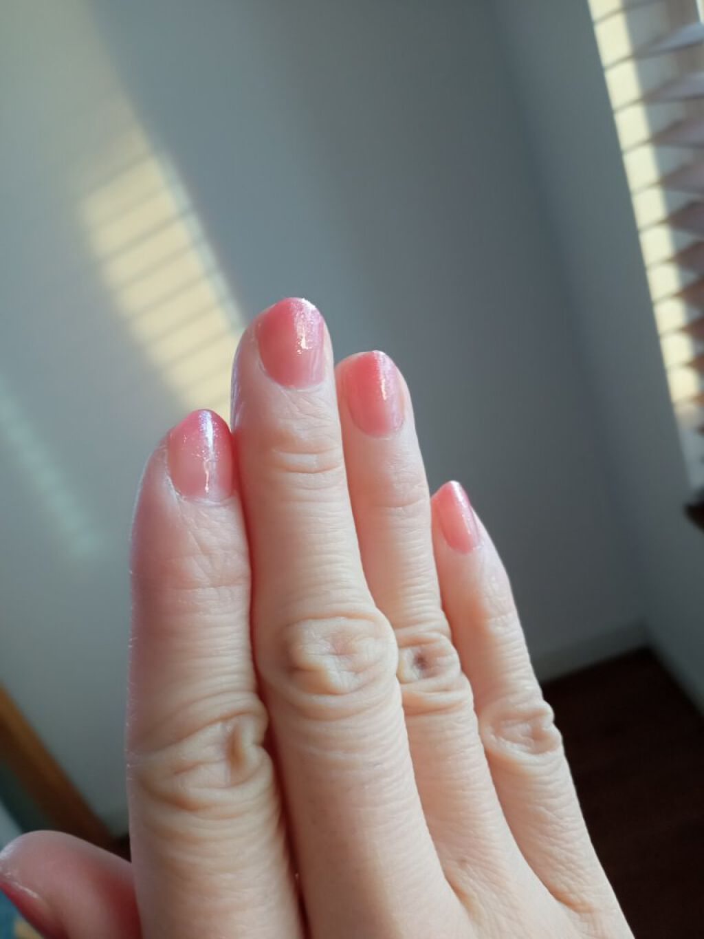 ファンデーションカラーズ/キャンメイク/マニキュアを使ったクチコミ（1枚目）