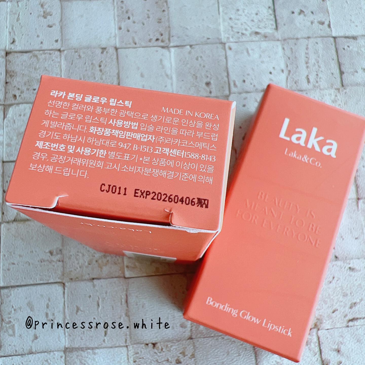 ボンディンググロウリップスティック/Laka/口紅を使ったクチコミ（2枚目）