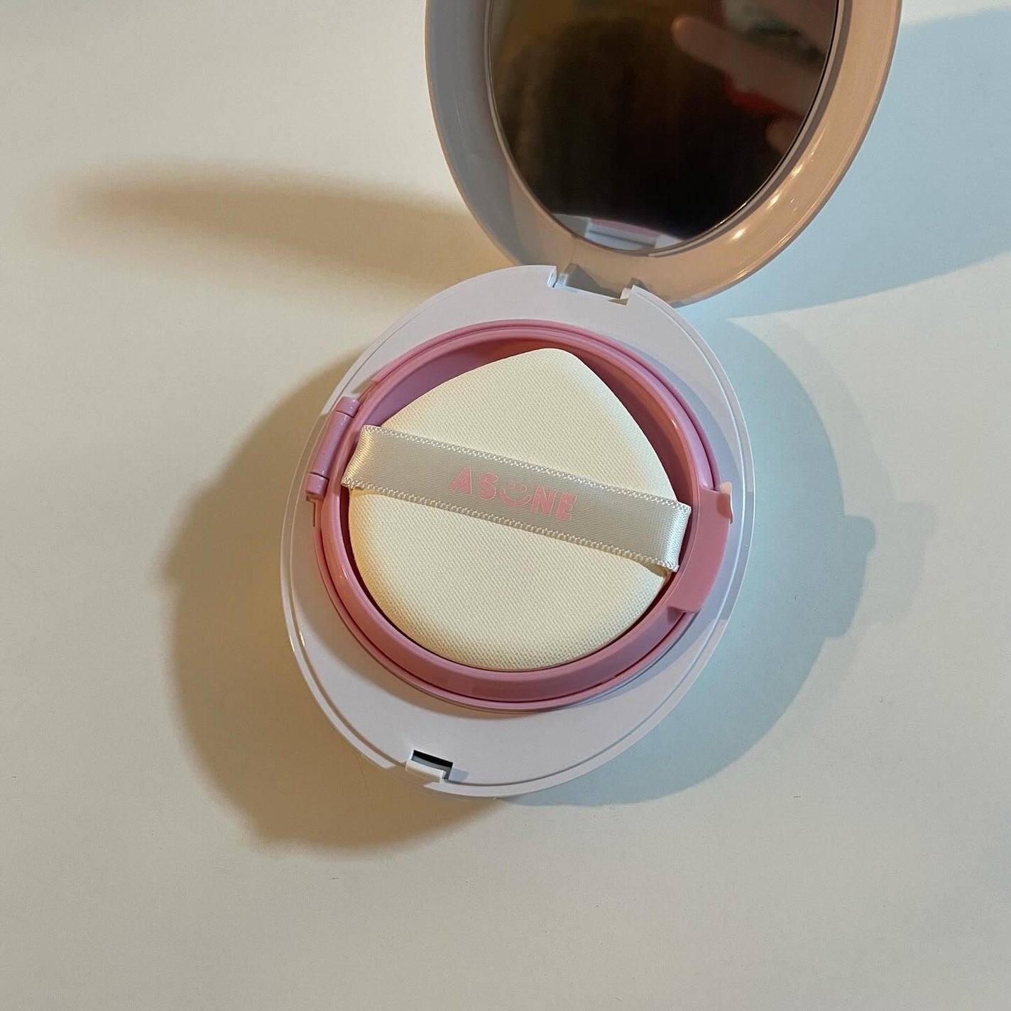 デューイーメッシュファンデーション/ASUNE /クッションファンデーションを使ったクチコミ(4枚目)