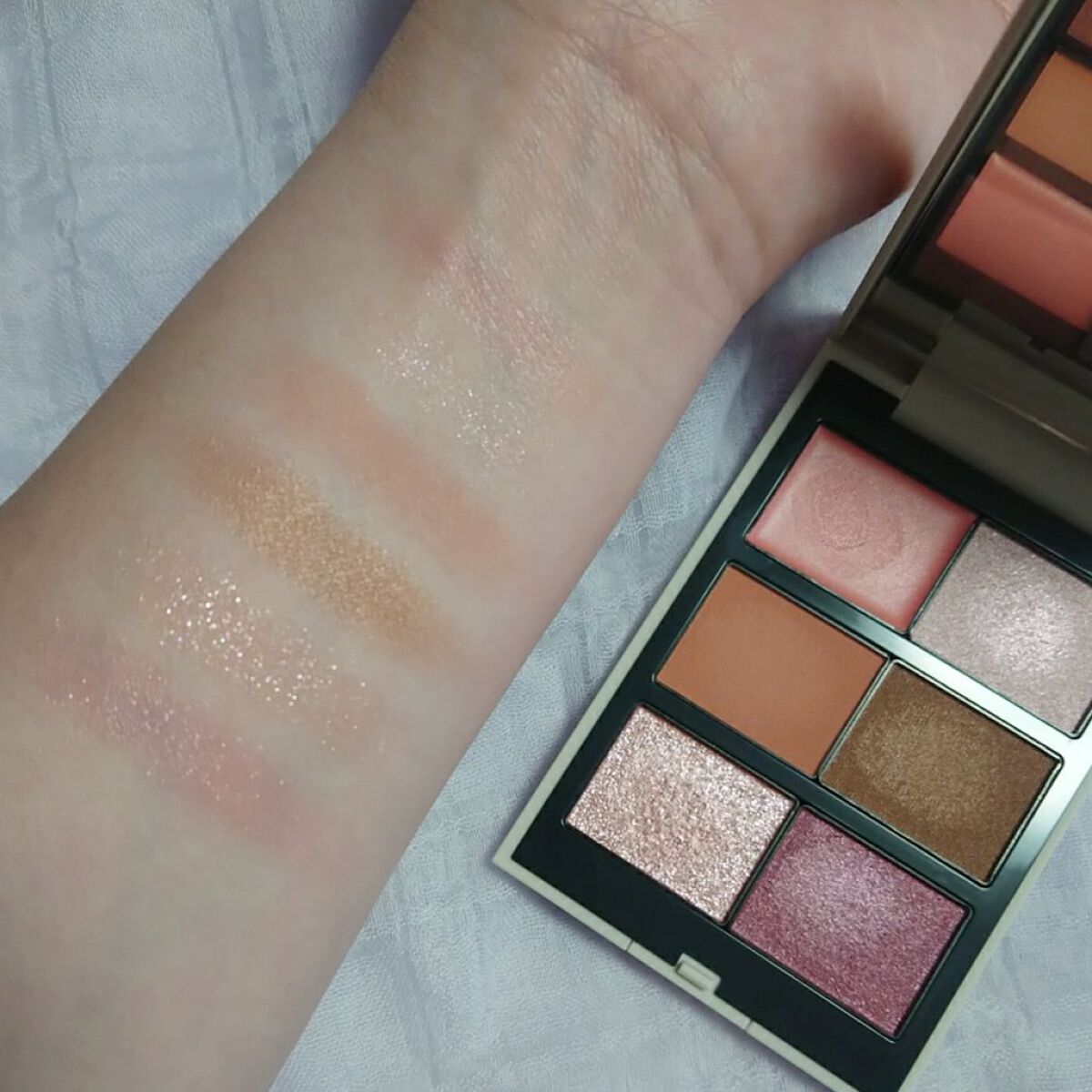 試してみた】THREE ジュビリーコレクション パレット 2023の人気色