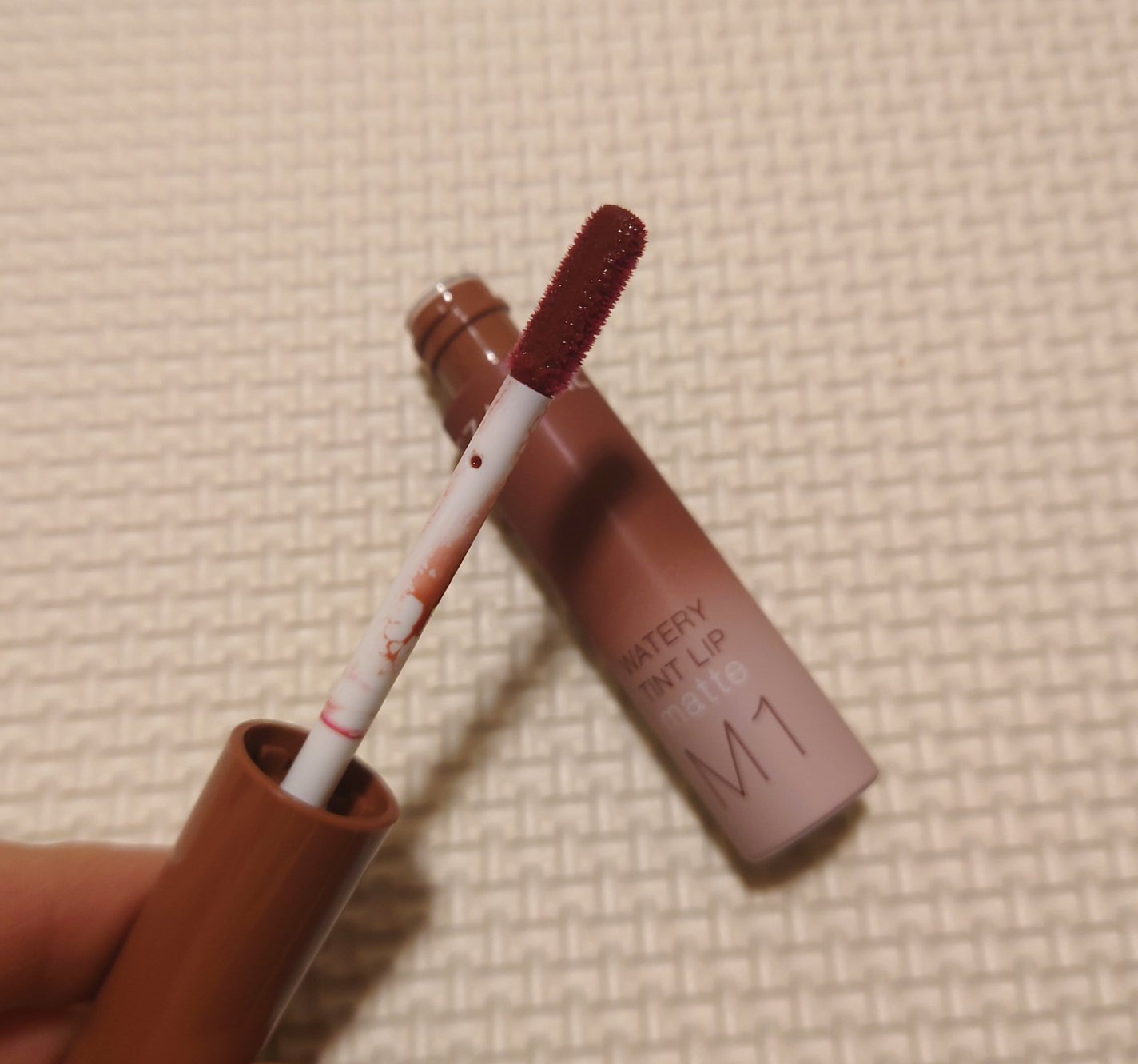 ウォータリーティントリップ マット/CEZANNE/リップティントを使ったクチコミ(3枚目)