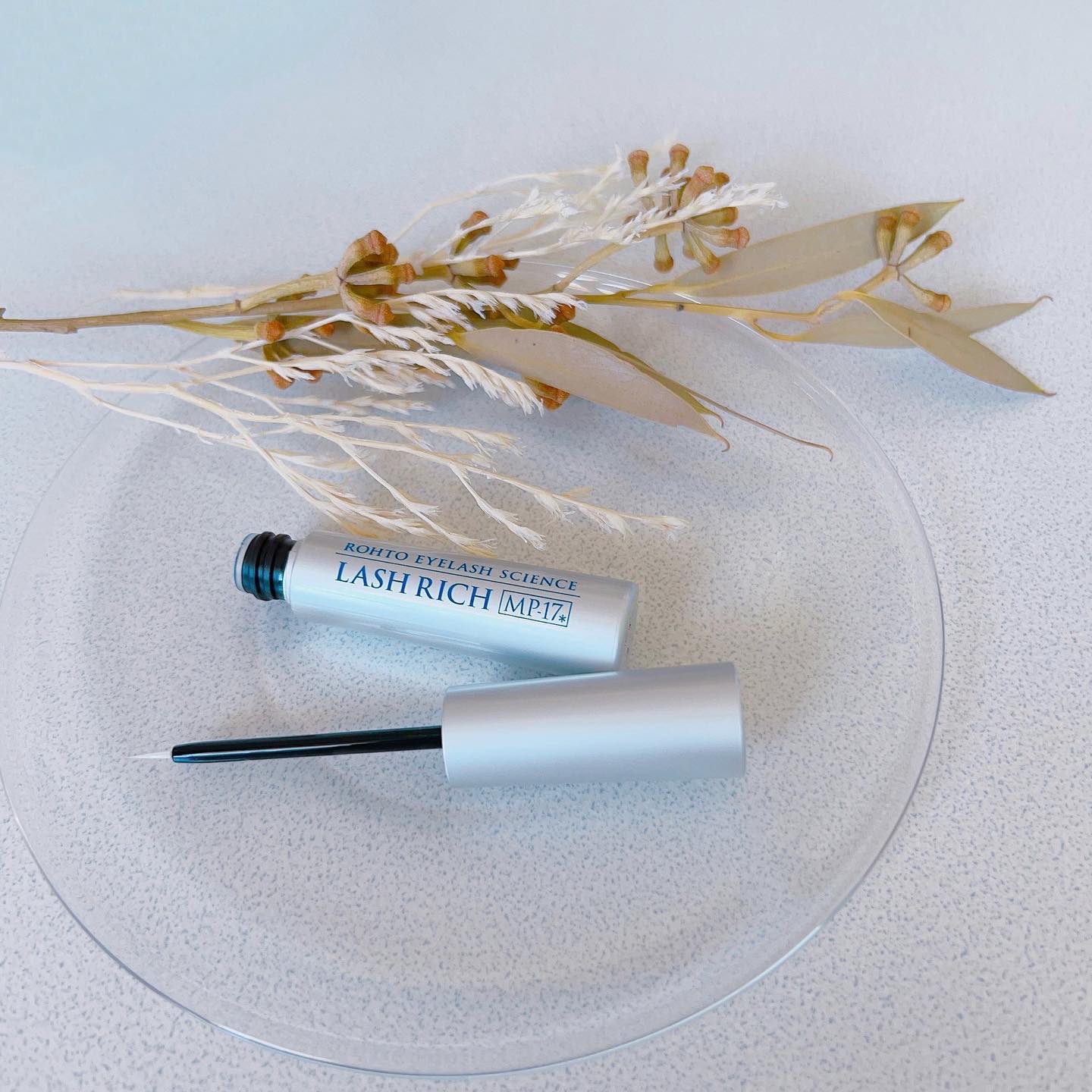 ラッシュリッチアイラッシュセラム/ロート製薬/まつげ美容液を使ったクチコミ（1枚目）