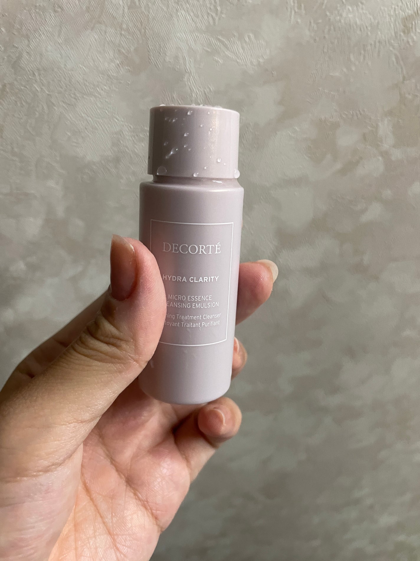 イドラクラリティ マイクロエッセンス クレンジングエマルジョン/DECORTÉ/ミルククレンジングを使ったクチコミ(1枚目)