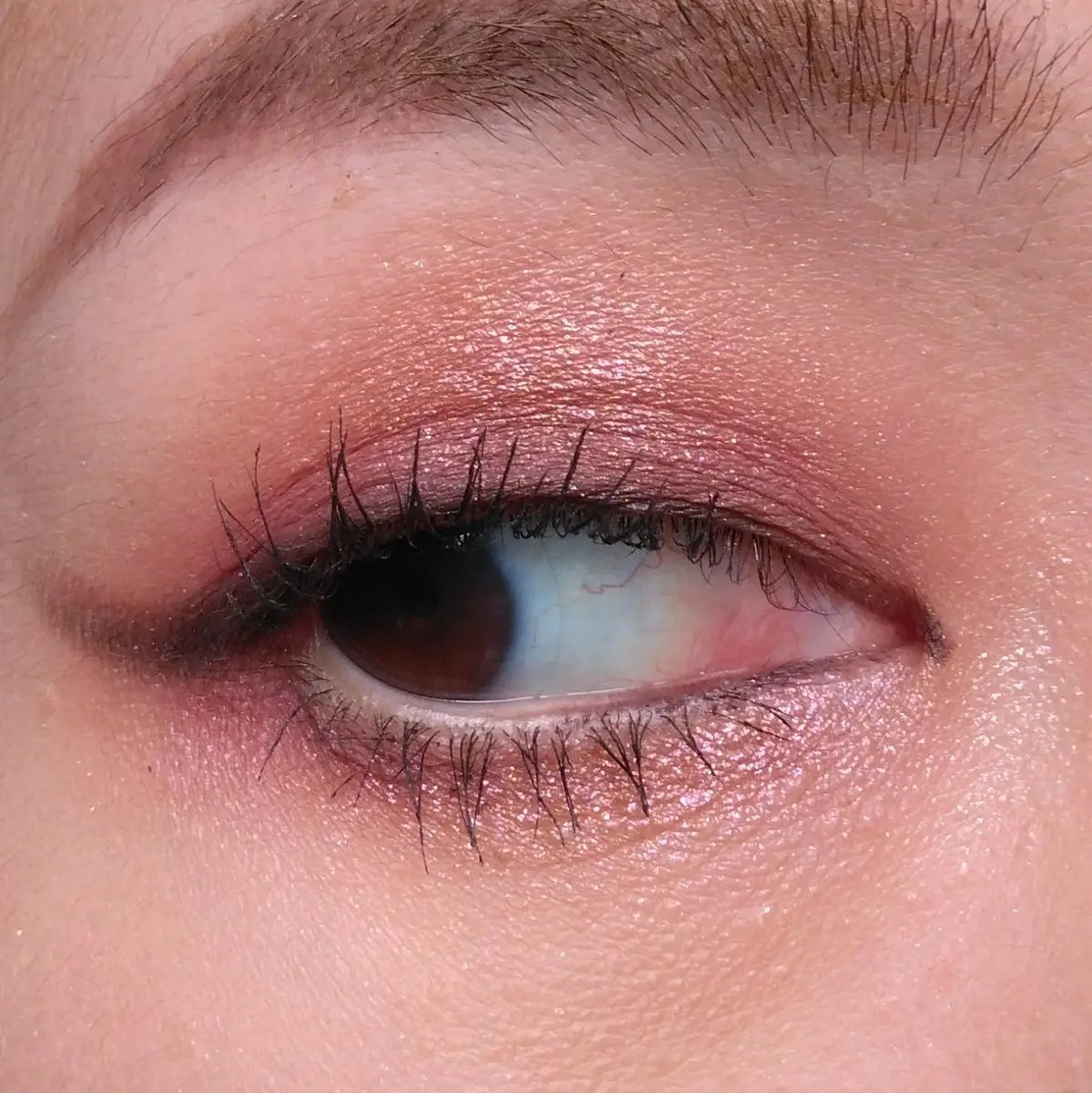 リュクス メタル ローズ アイシャドウ パレット/BOBBI BROWN/アイシャドウパレットを使ったクチコミ（2枚目）