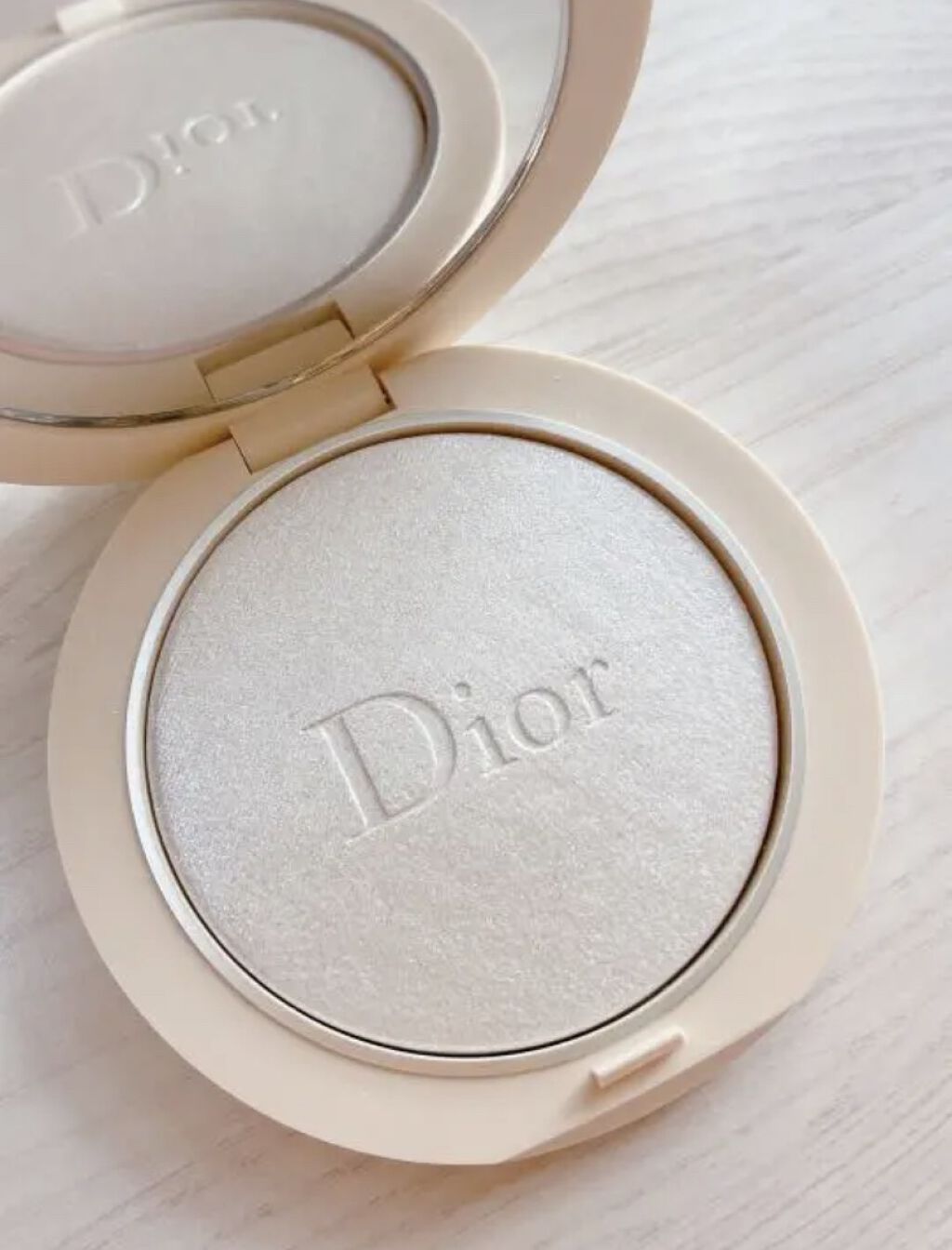 ディオールスキン フォーエヴァー クチュール ルミナイザー 03 パール
