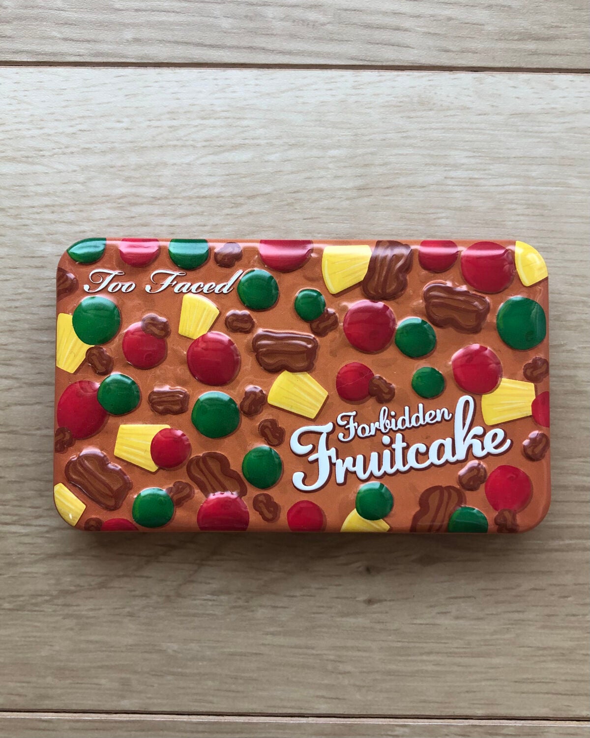 フォビドゥン フルーツケーキ ミニ アイシャドウ パレット/Too Faced/アイシャドウパレットを使ったクチコミ(3枚目)
