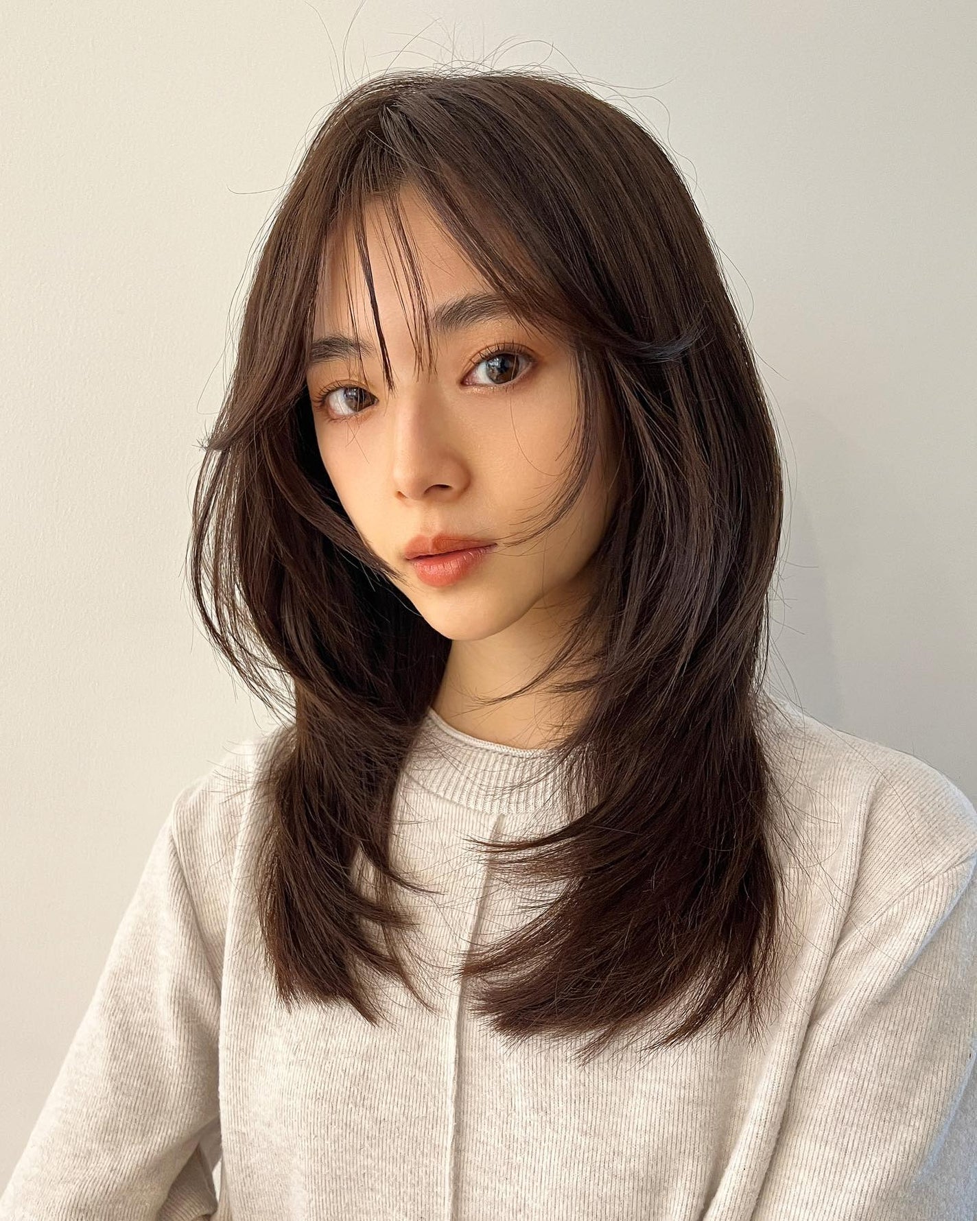 HARUNA on LIPS 「さらっとセットでキマる😍レイヤースタイルは、まとまりも大切にし..」(2枚目)