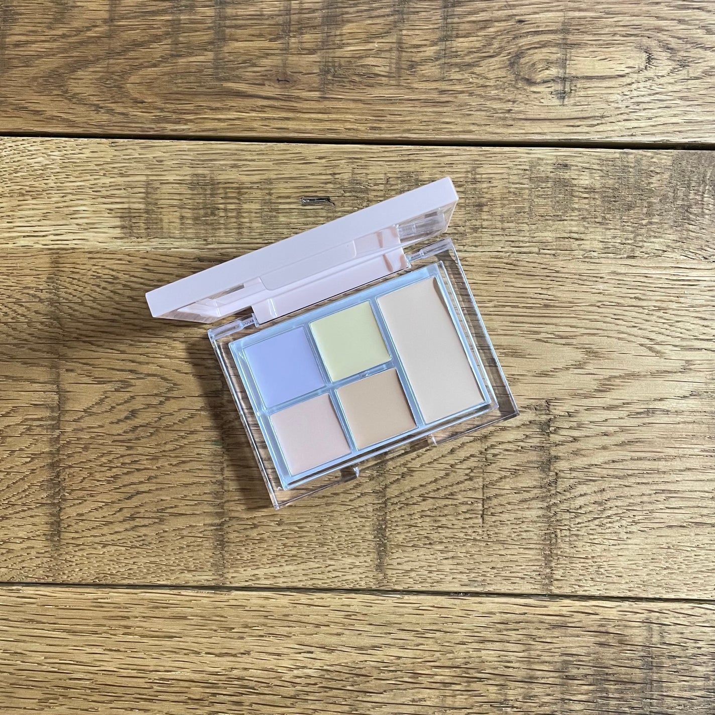 5カラーコンシーラーパレット/Kirei&co./パレットコンシーラーを使ったクチコミ(1枚目)