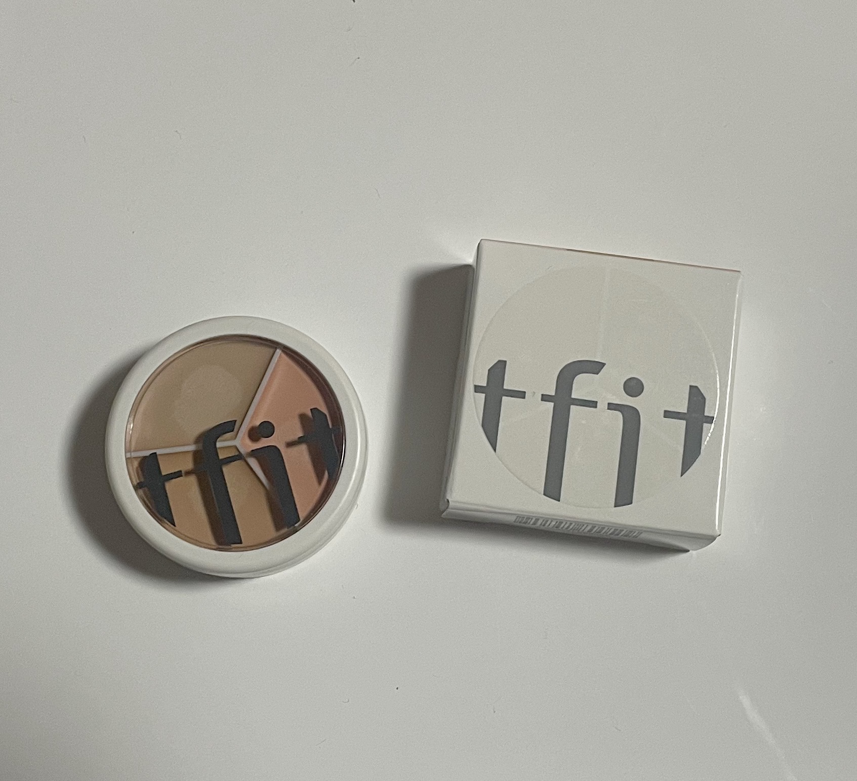 カバーアッププロコンシーラー/TFIT/パレットコンシーラーを使ったクチコミ（1枚目）